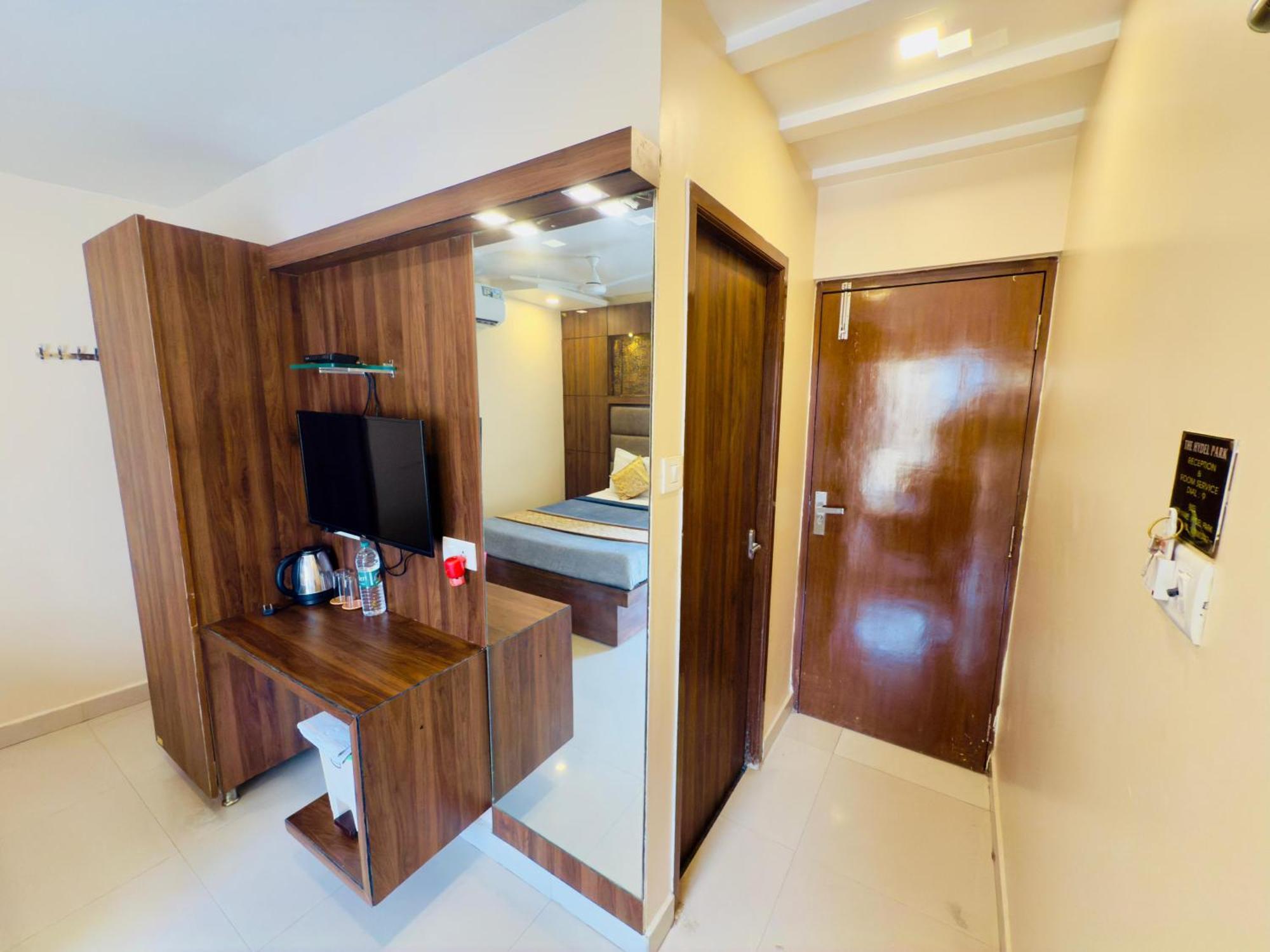 The Hydel Park - Business Class Hotel - Near Central Railway Station Chennai Dış mekan fotoğraf